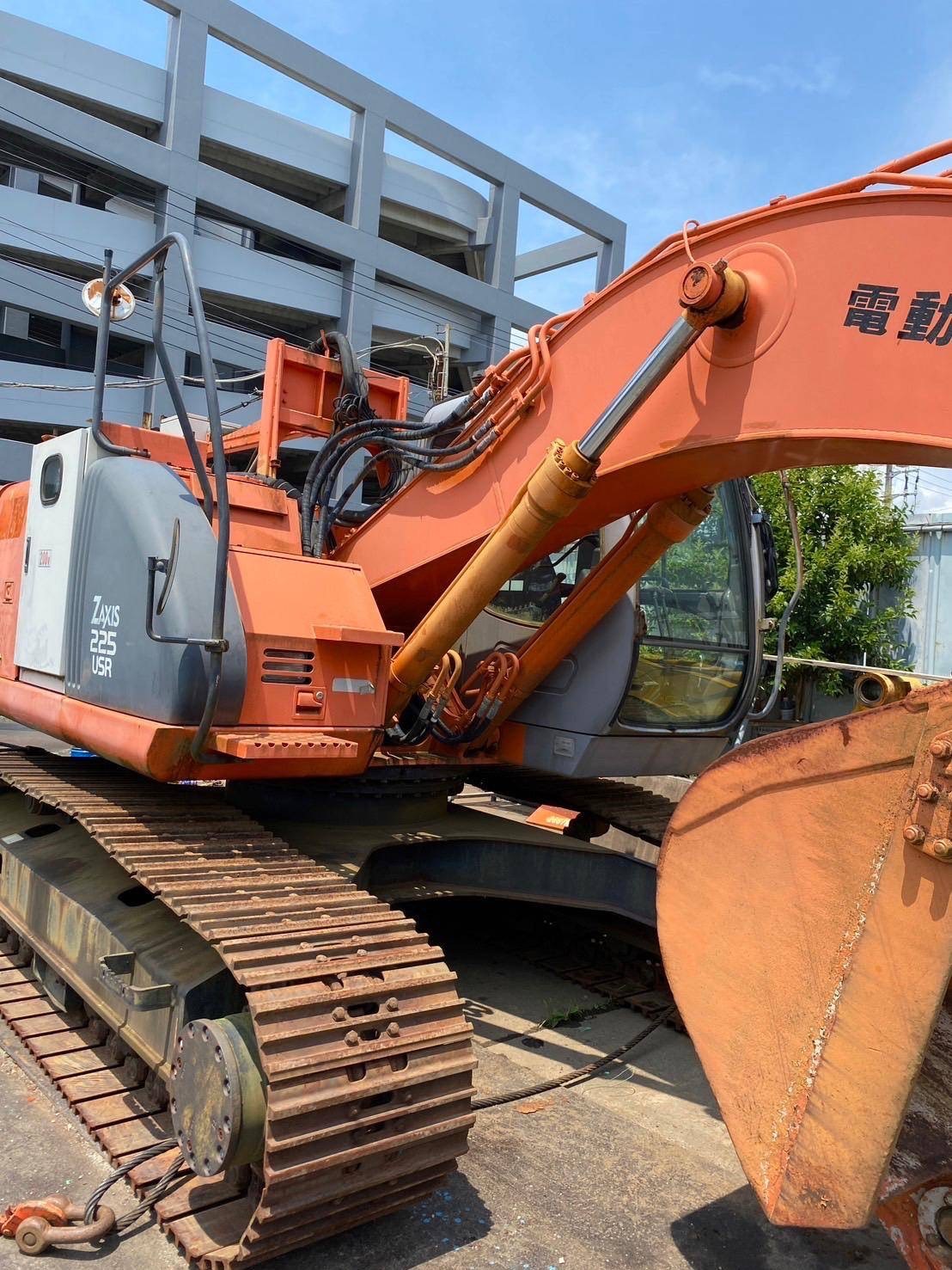 ZX225USRLC