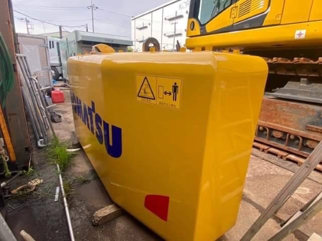 PC700LC-11